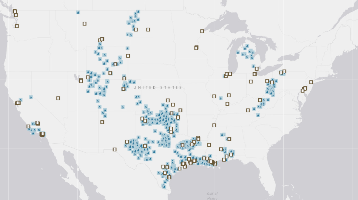 Map of oil refineries and gas processing plants in the United States as of February 2018. Not shown: two refineries in Hawaii and five in Alaska. Image credit: U.S. Energy Information Administration.