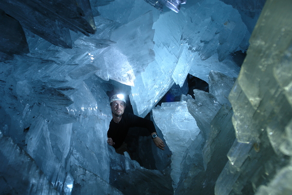 Danger and wonder in Nat Geo's "Giant Crystal Cave"