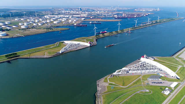 Dutch Masters: The Netherlands exports flood-control expertise