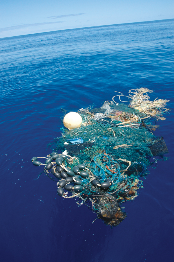 Tracking plastic in the oceans