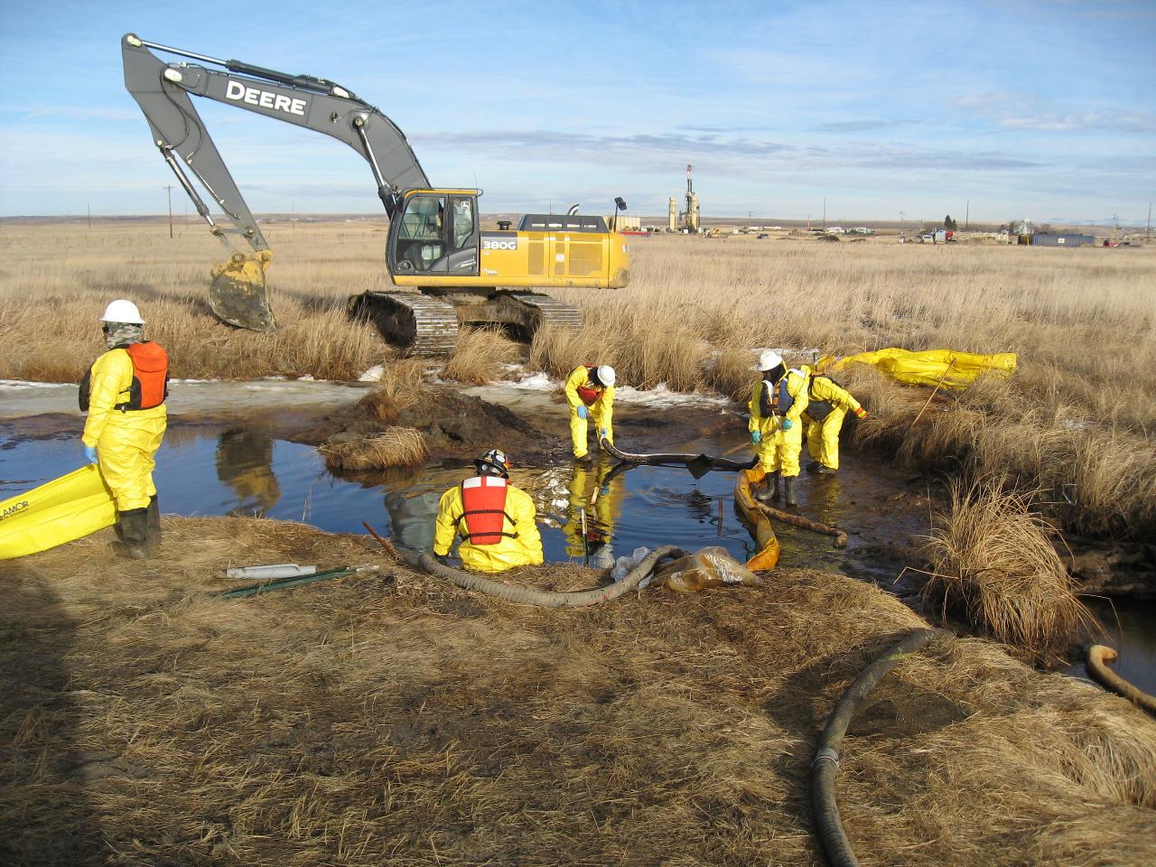 Cleanup crew at the 2015 Blacktail Creek spill, Marmon, North Dakota. This spill was caused by a leaking pipeline that was transporting produced water in the oilfield.
